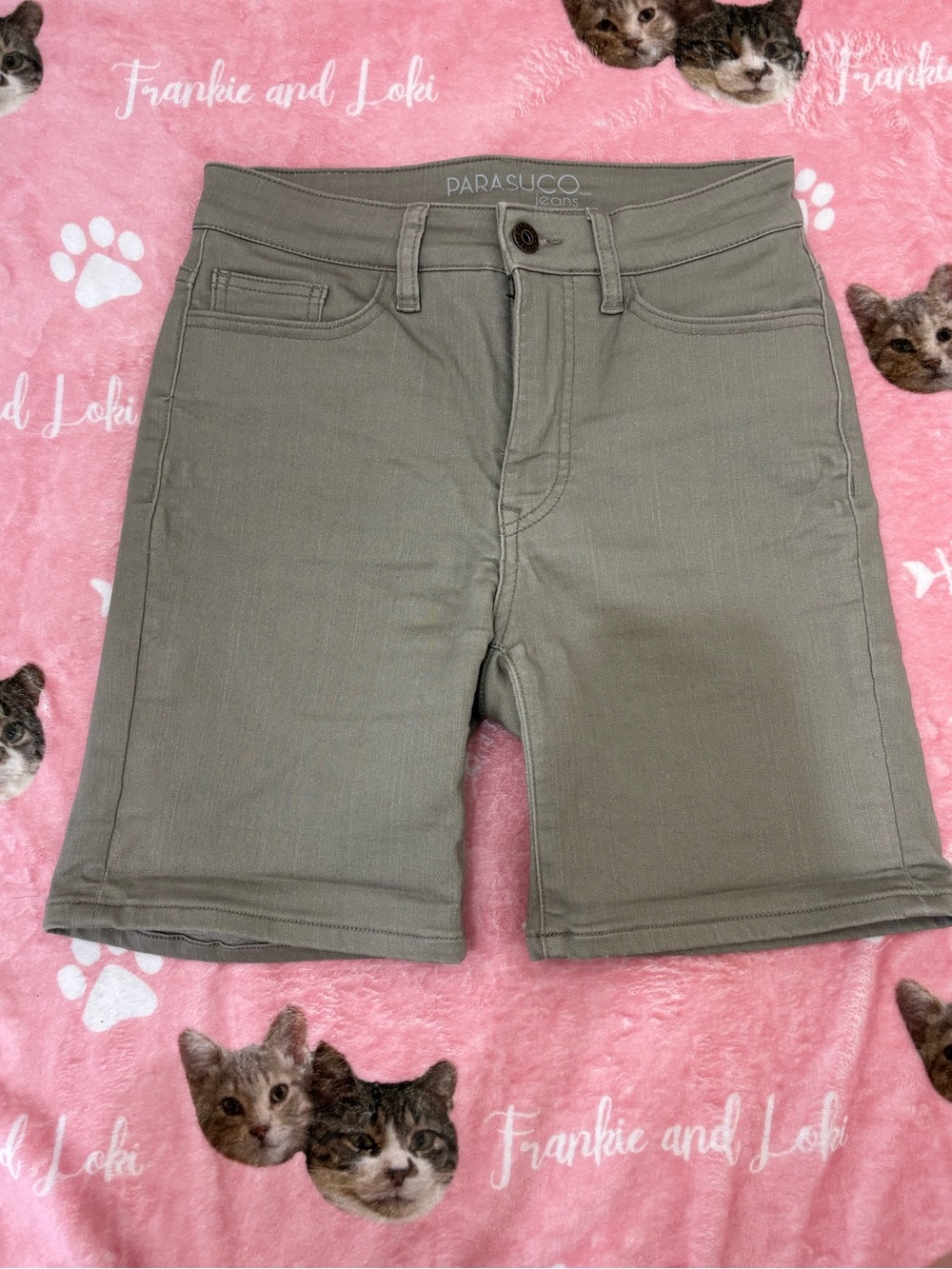 Parasuco Women’s Tan Stretch Shorts